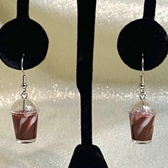 💖Coffee anyone??? These Earring are Adorable! Lt. Weight and fun to wear. /E136 - Picture 2 of 2
